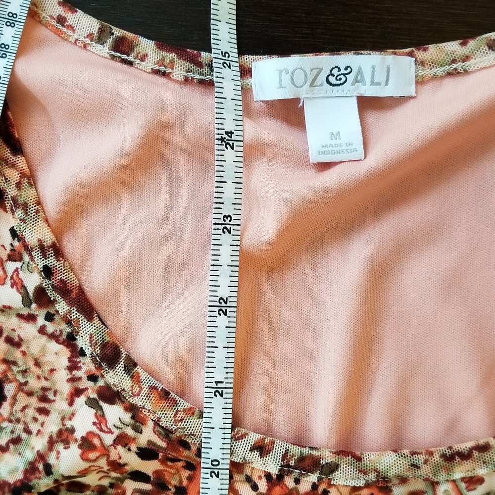 Flutter Top In Coral And Brown - image 4